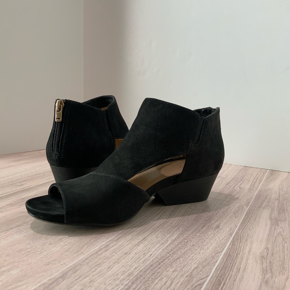 Black Naturalizer open toe booties